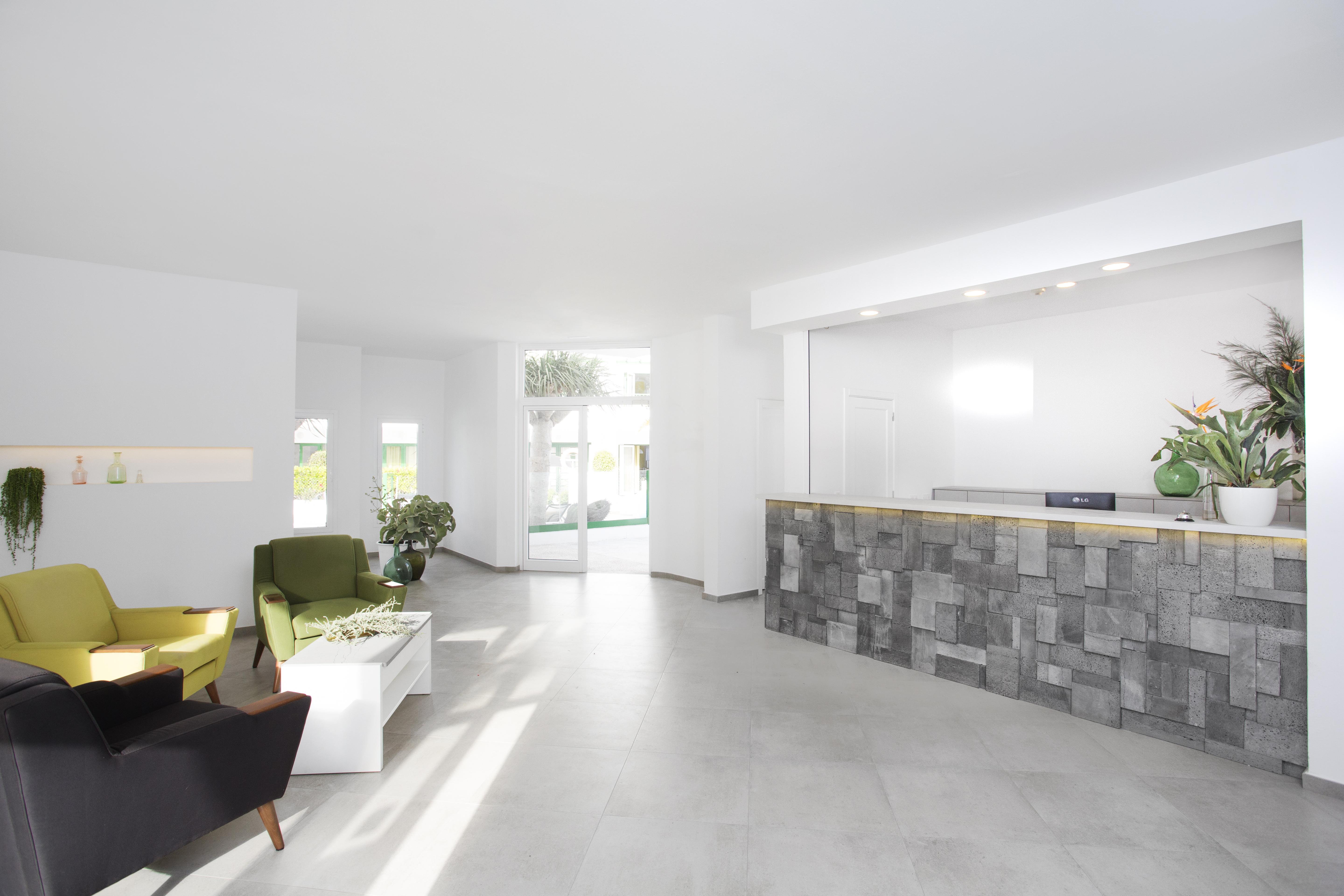 Apartamentos El Guarapo Costa Teguise Exteriör bild