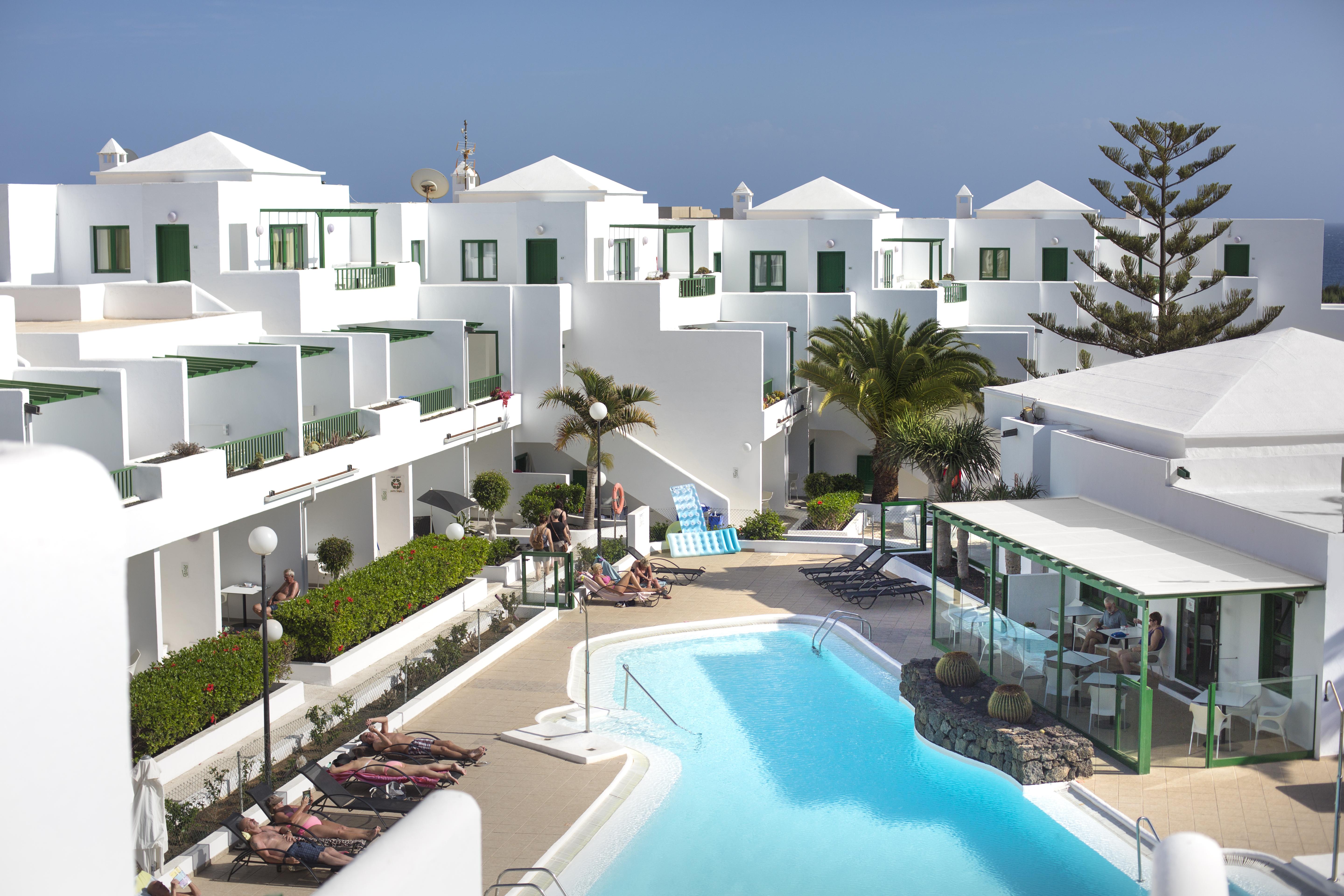Apartamentos El Guarapo Costa Teguise Exteriör bild