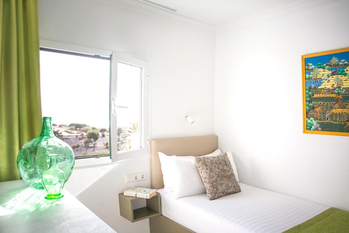 Apartamentos El Guarapo Costa Teguise Exteriör bild