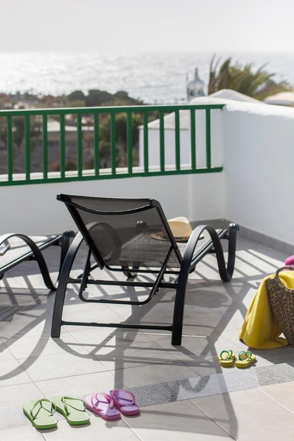Apartamentos El Guarapo Costa Teguise Exteriör bild