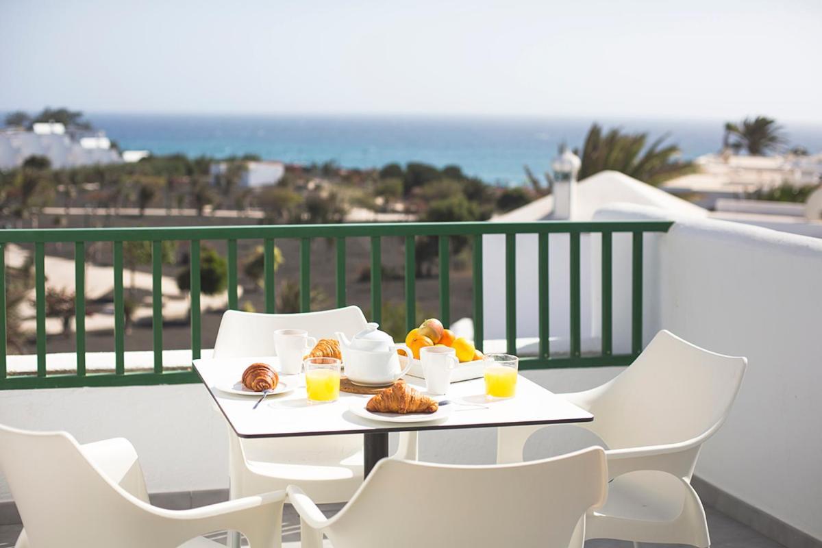 Apartamentos El Guarapo Costa Teguise Exteriör bild