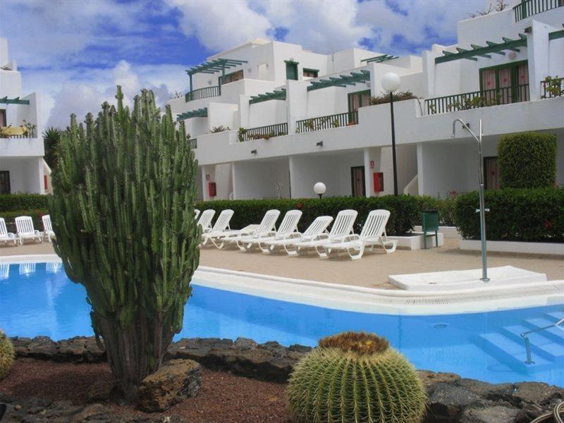 Apartamentos El Guarapo Costa Teguise Exteriör bild