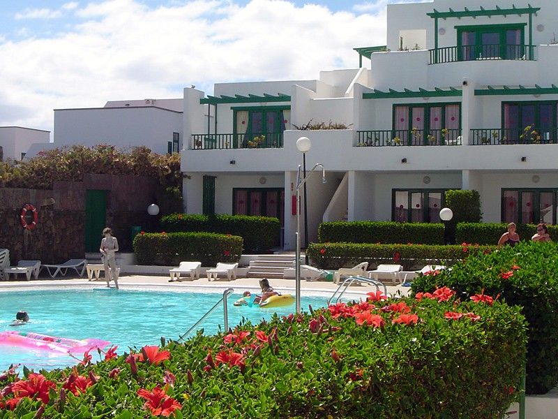 Apartamentos El Guarapo Costa Teguise Exteriör bild