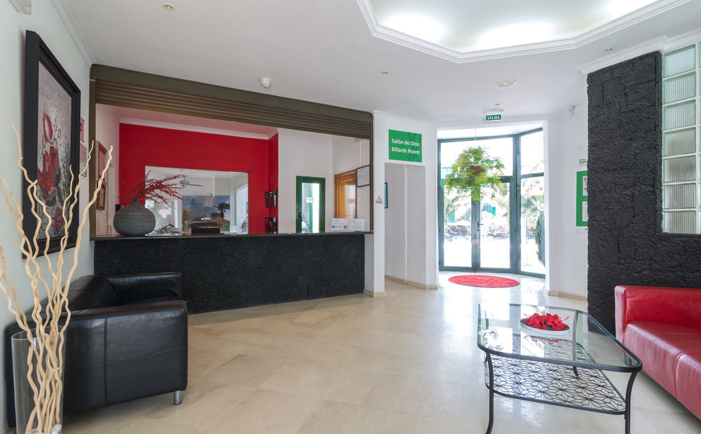 Apartamentos El Guarapo Costa Teguise Exteriör bild