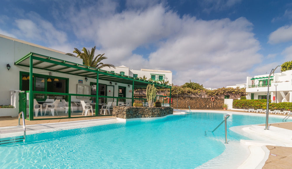 Apartamentos El Guarapo Costa Teguise Exteriör bild